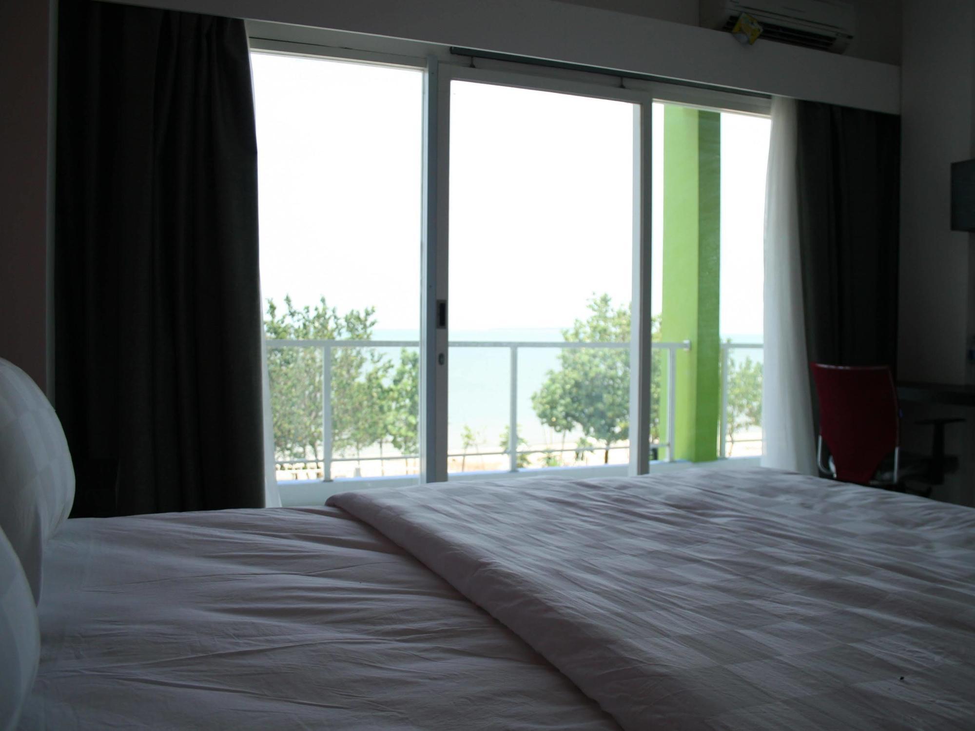 Jepara Beach Hotel Kültér fotó